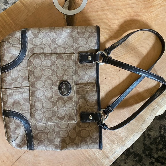 Coach authentic signature tote - unused - Picture 3 of 6